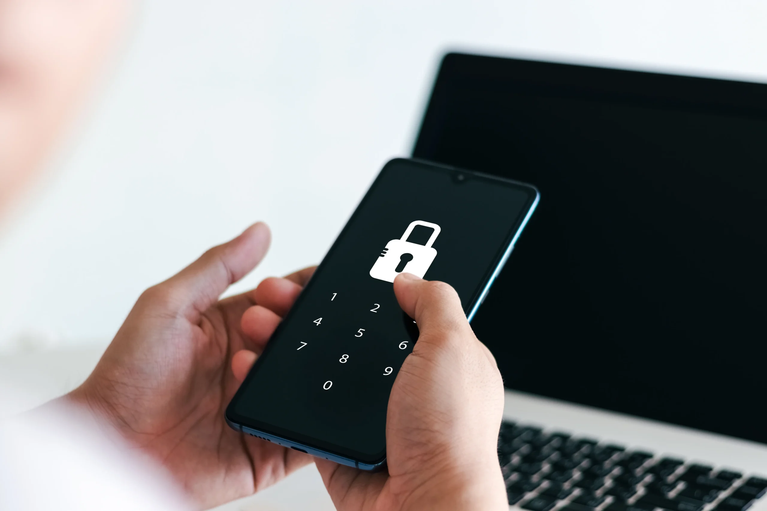 What is a Smart Device Lock? Why Every Retailer Needs One